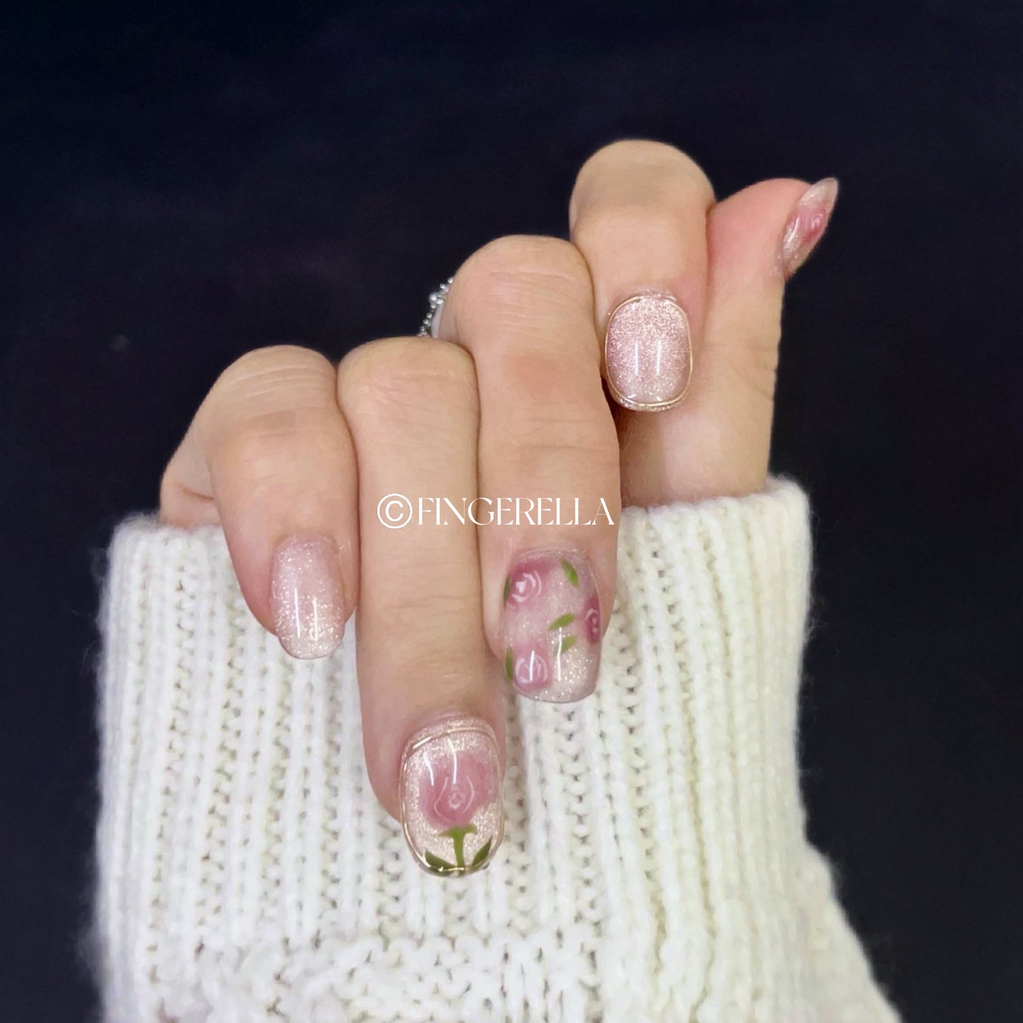 Pinky Blossom | Handmade Press-On Nails